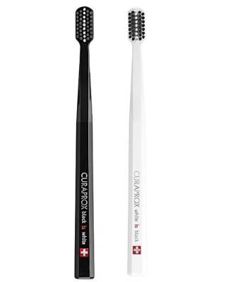 Curaprox Black is White Edition Aktif Karbon Uçlu Diş Fırçası 2 li Paket - 3