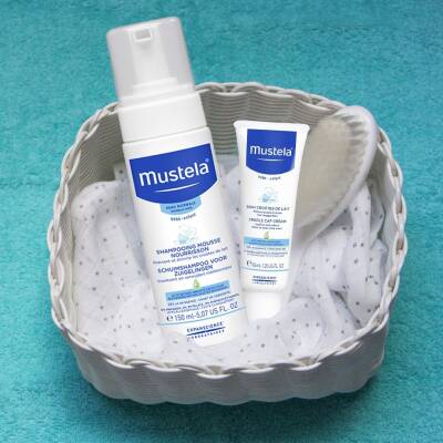 Mustela Saç Pullanmalarına Karşı Bakım Seti - 3