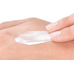 Vichy Capital Soleil Fresh Protective Milk SPF 50+ 300 ml - 3